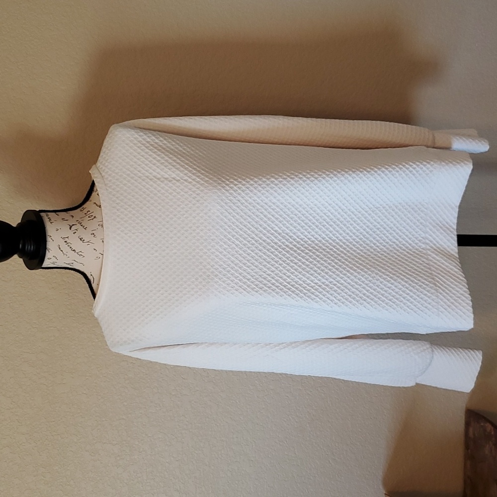 NWT Women's Buckle Black Top